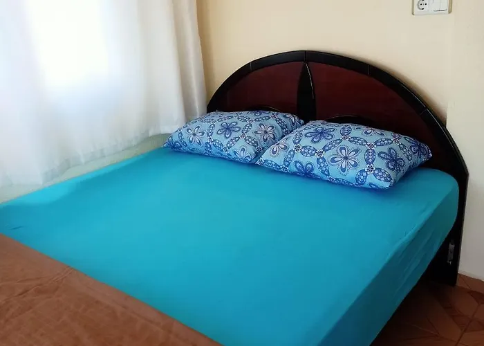 Villa *