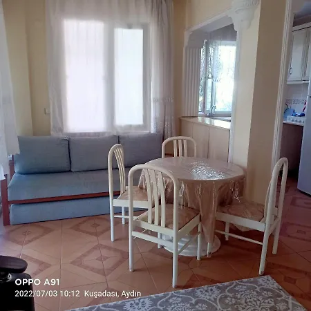 Villa * Κουσάντασι